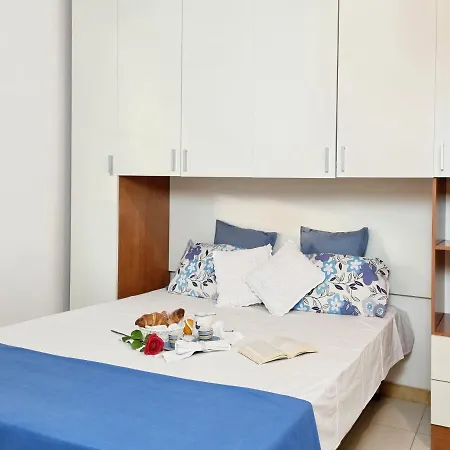 Holiday home Mimose 100m From The *